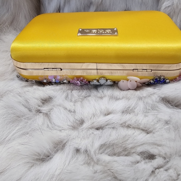 NWT Bebe Yellow 3D Multifloral 3 Style. Crossbody Clutch Handbag - Picture 3 of 13